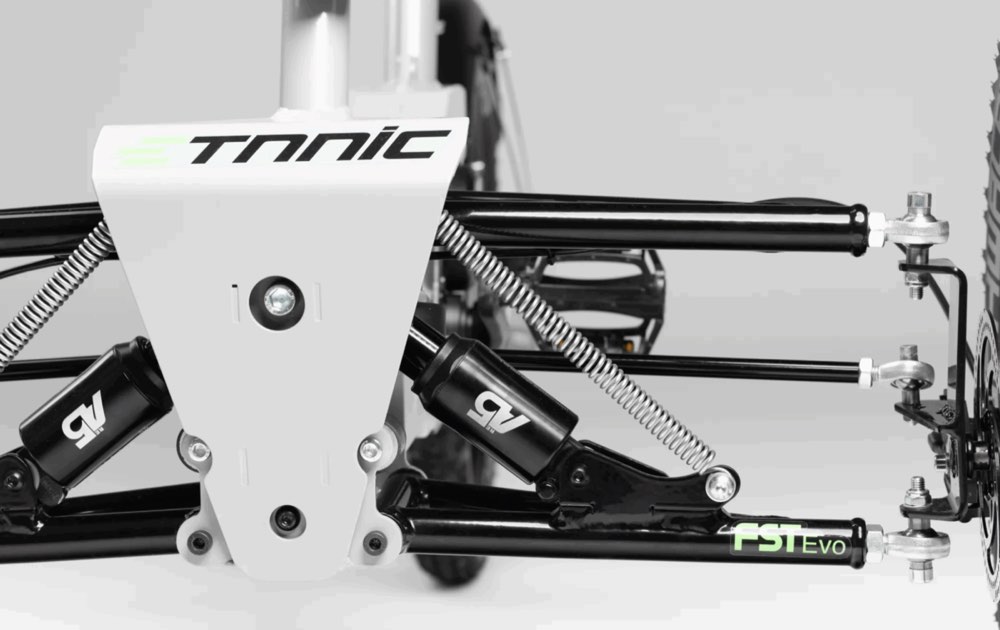 TRICICLO DE DOBLE SUSPENSIÓN ETNNIC FST EVO